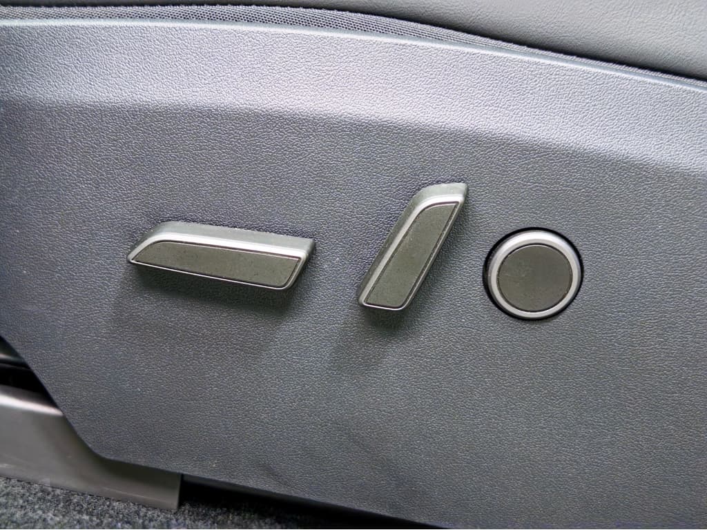 2025 Tesla Model Y view 6