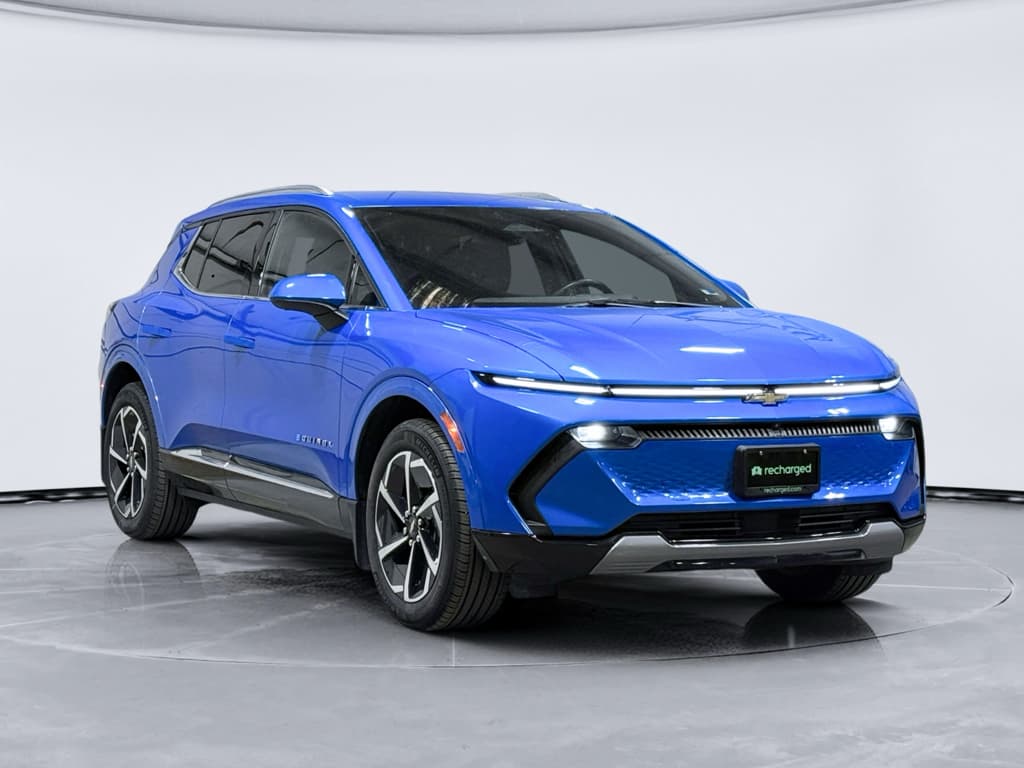 2024 Chevrolet Equinox EV view 4