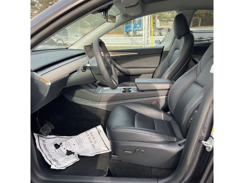 2025 Tesla Model Y view 5