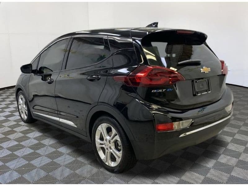 2020 Chevrolet Bolt EV view 3