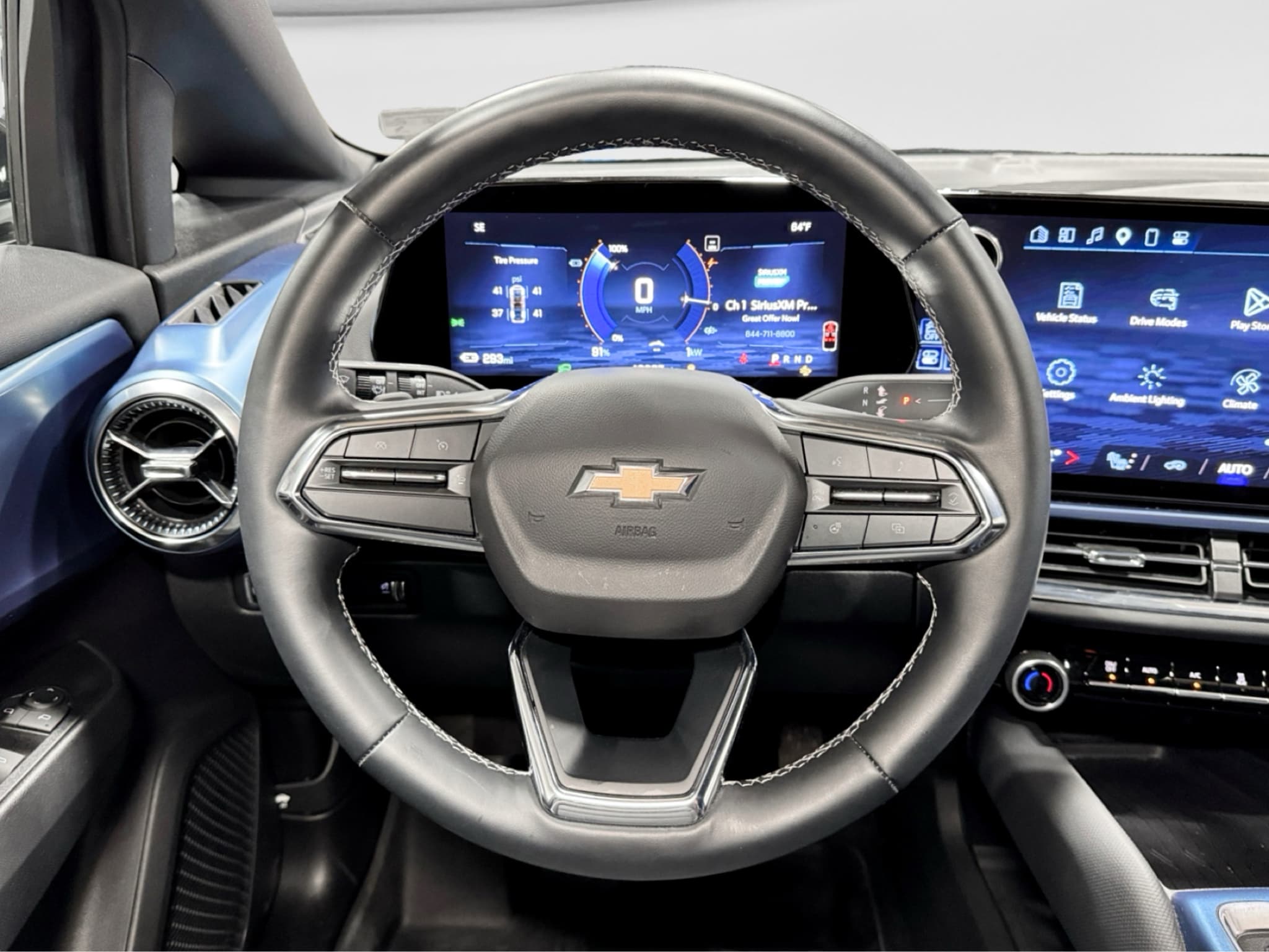 2024 Chevrolet Equinox EV view 9