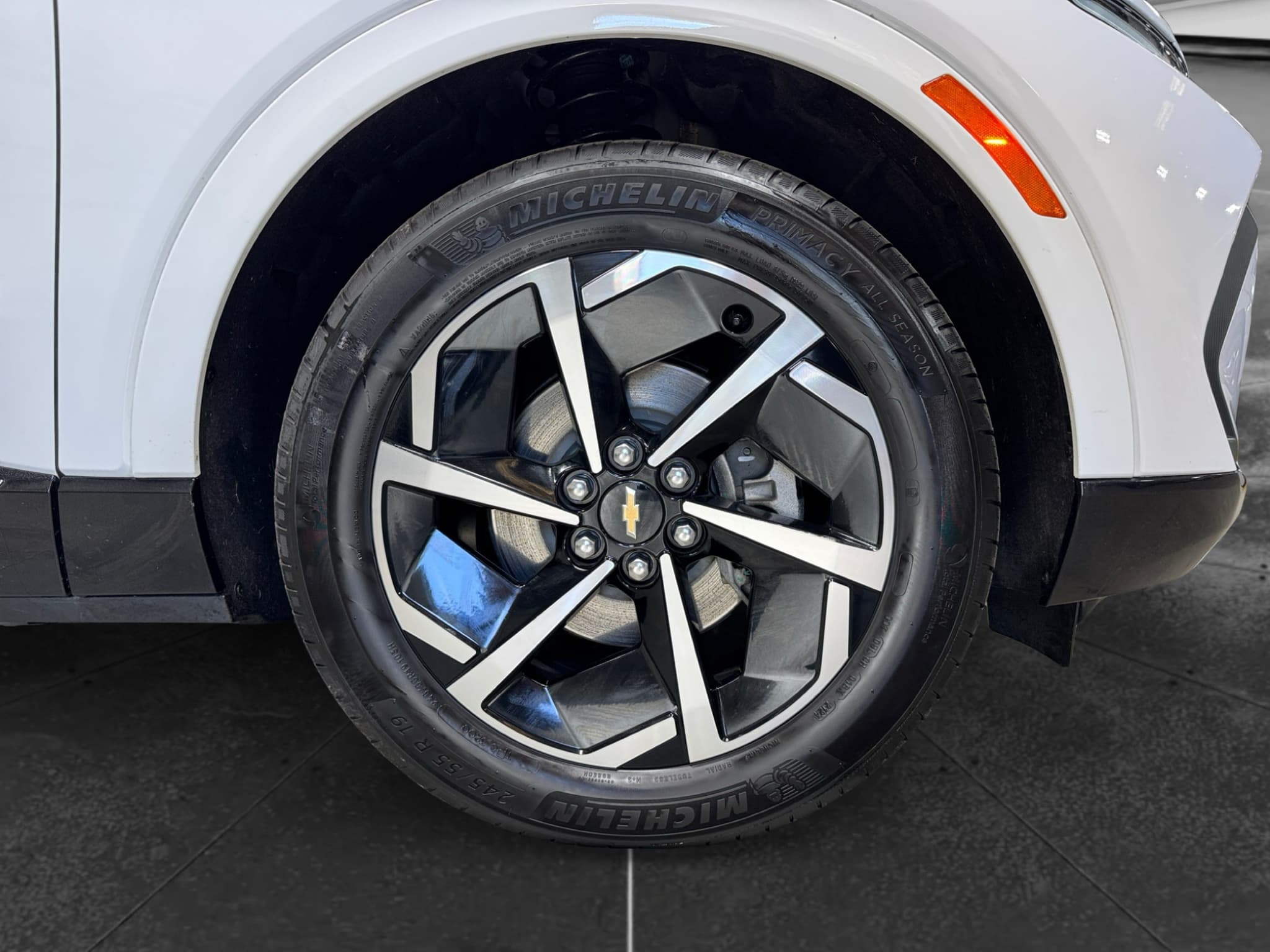 2024 Chevrolet Equinox EV view 35