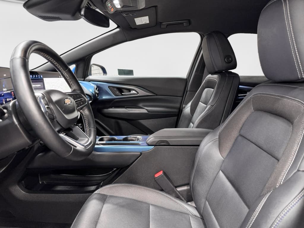 2024 Chevrolet Equinox EV view 16