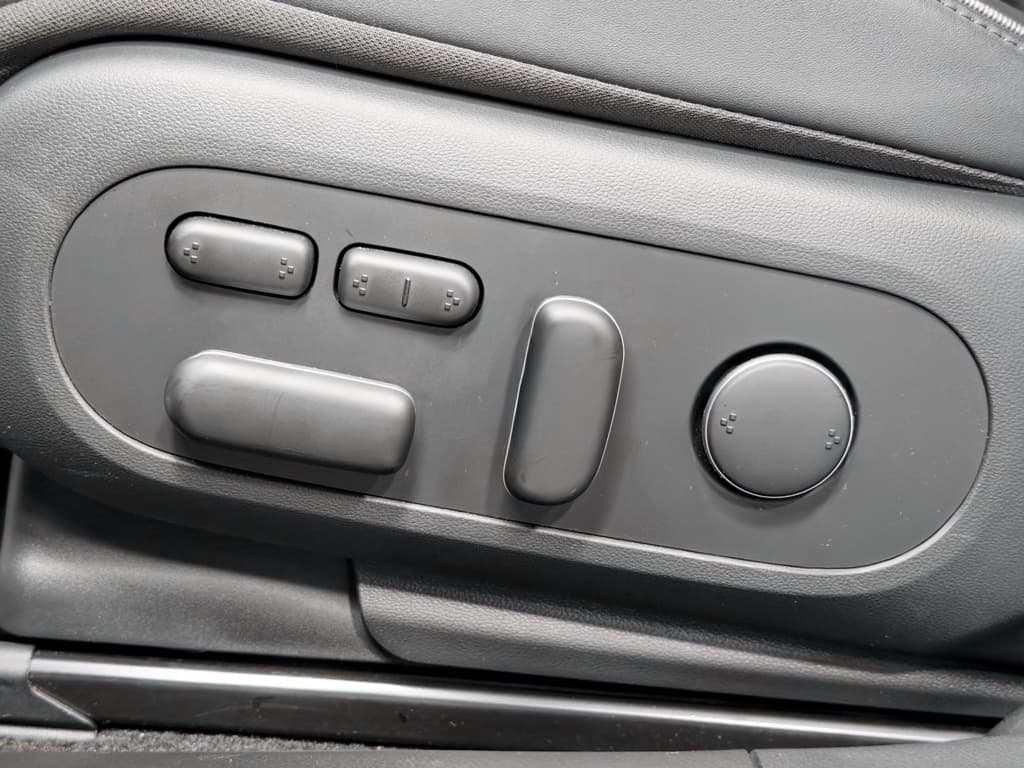 2024 Hyundai IONIQ 5 view 7