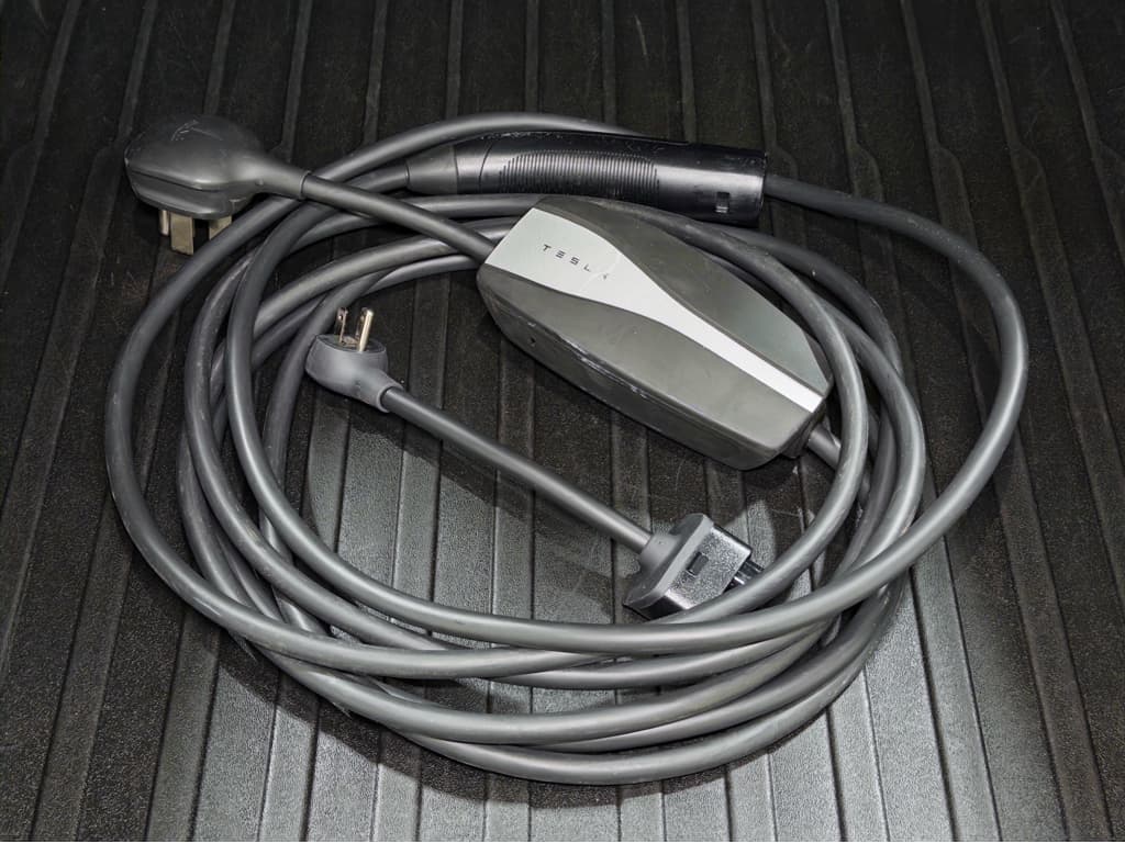 2021 Tesla Model Y view 6