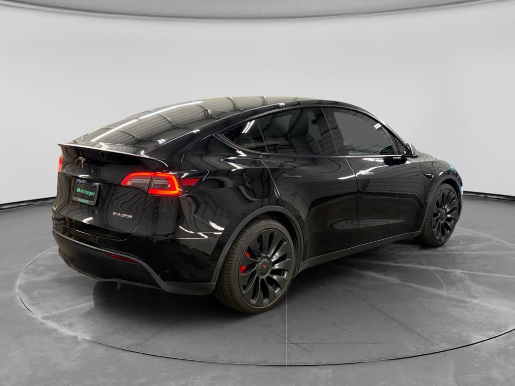 2021 Tesla Model Y view 3