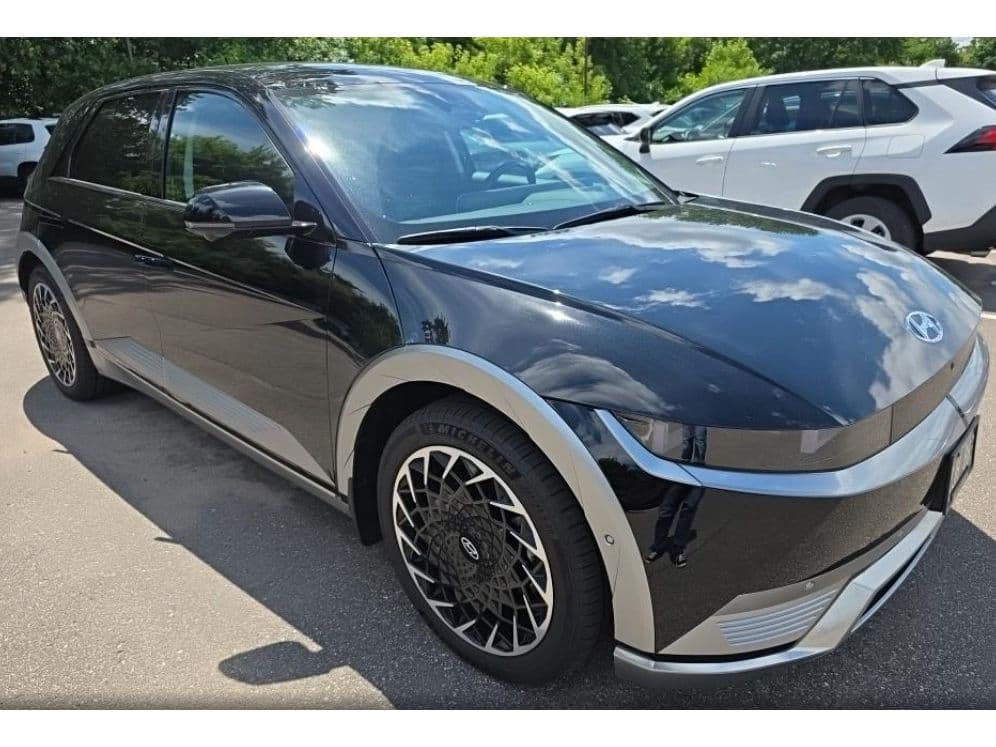 2024 Hyundai IONIQ 5 view 2