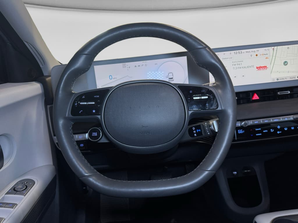 2024 Hyundai IONIQ 5 view 8