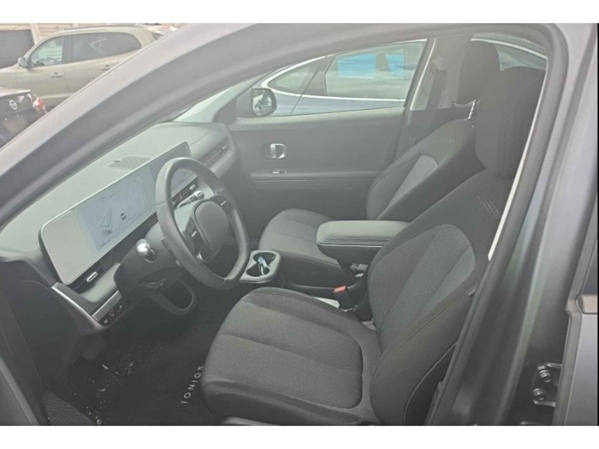2024 Hyundai IONIQ 5 view 5