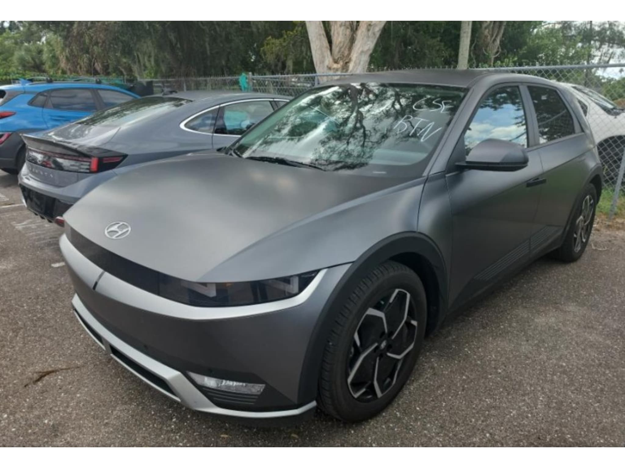 2024 Hyundai IONIQ 5 view 2