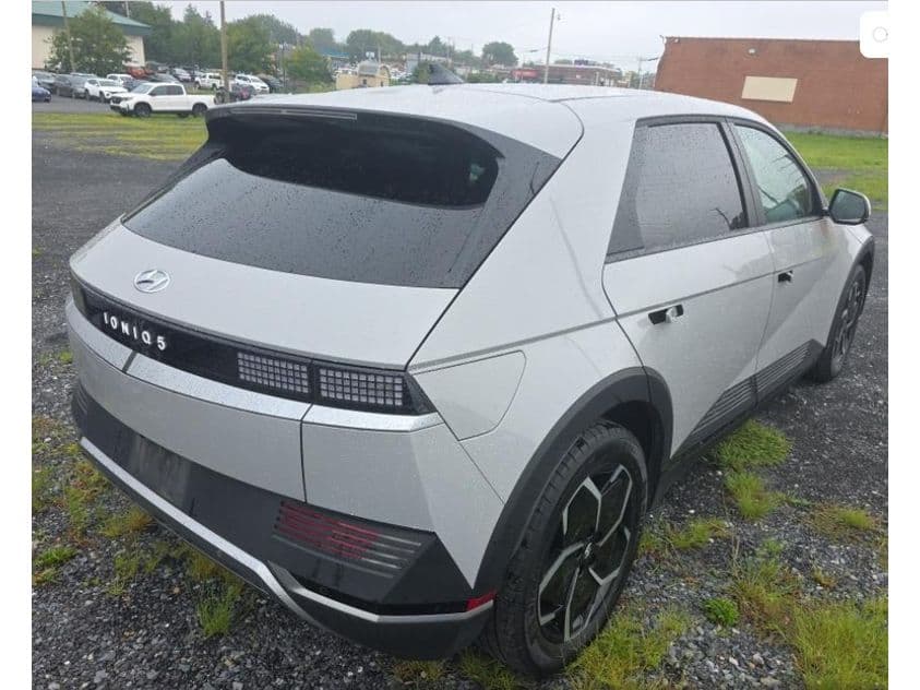 2024 Hyundai IONIQ 5 view 2