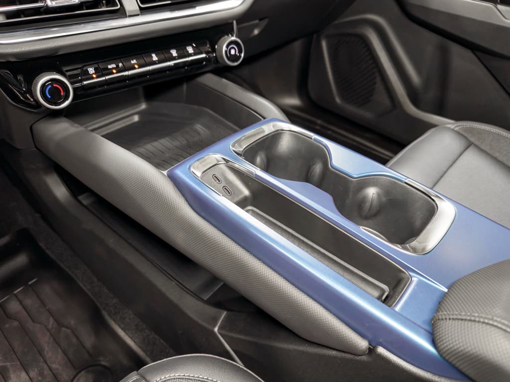 2024 Chevrolet Equinox EV view 20