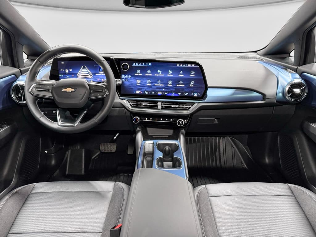 2024 Chevrolet Equinox EV view 17