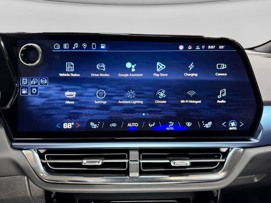 2024 Chevrolet Equinox EV view 12