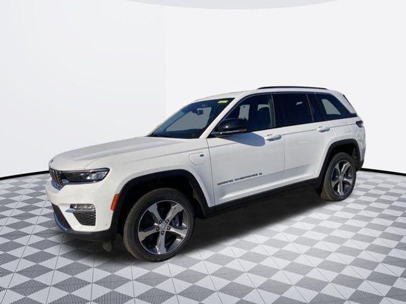 2023 Jeep Grand Cherokee 4xe view 1