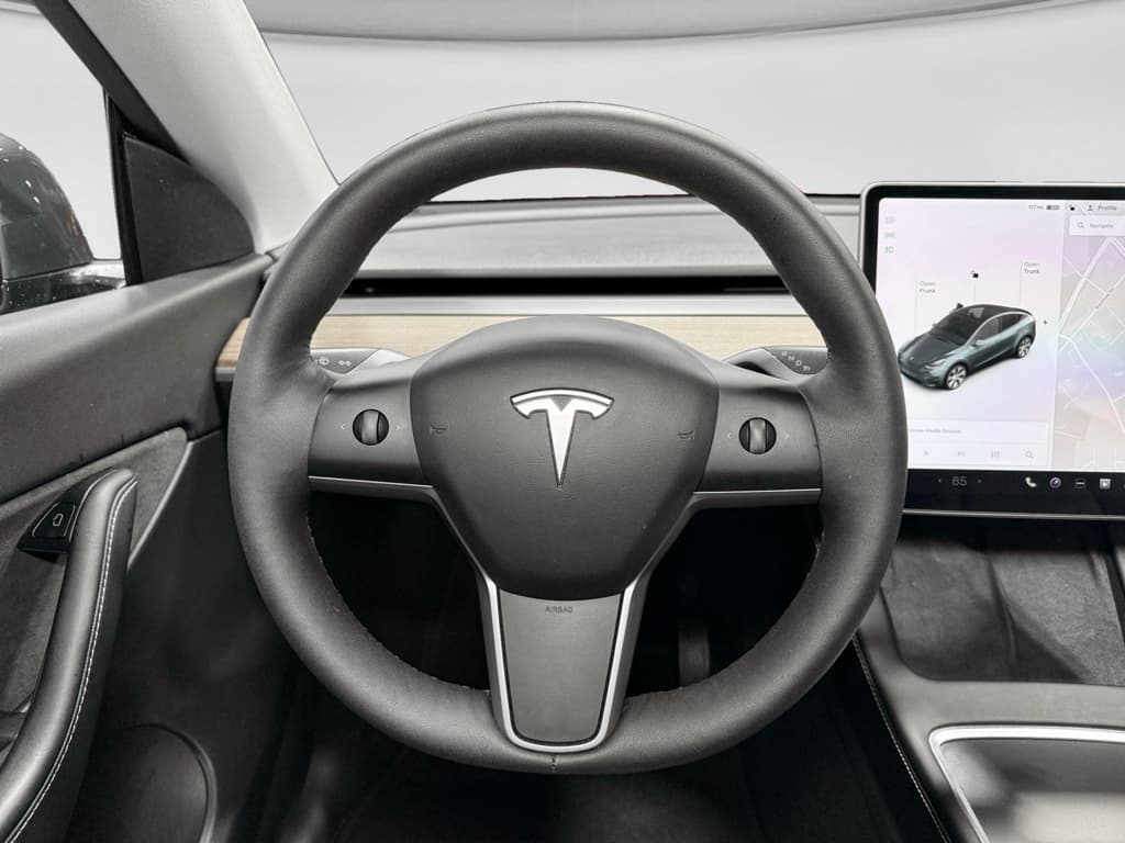 2021 Tesla Model Y view 7