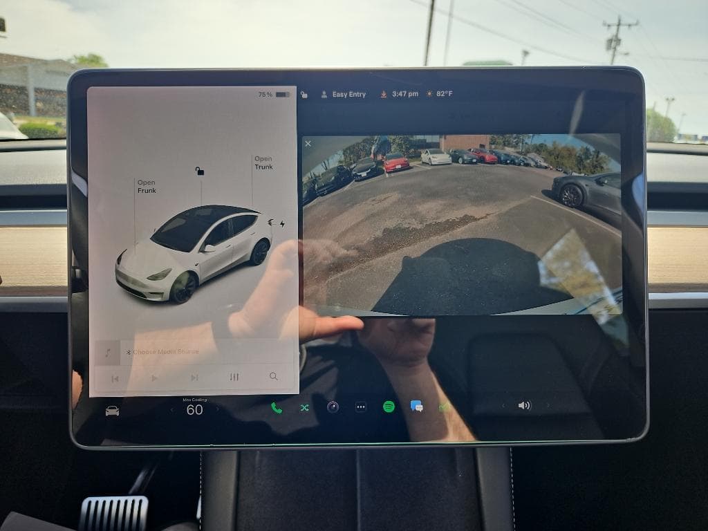 2021 Tesla Model Y view 10
