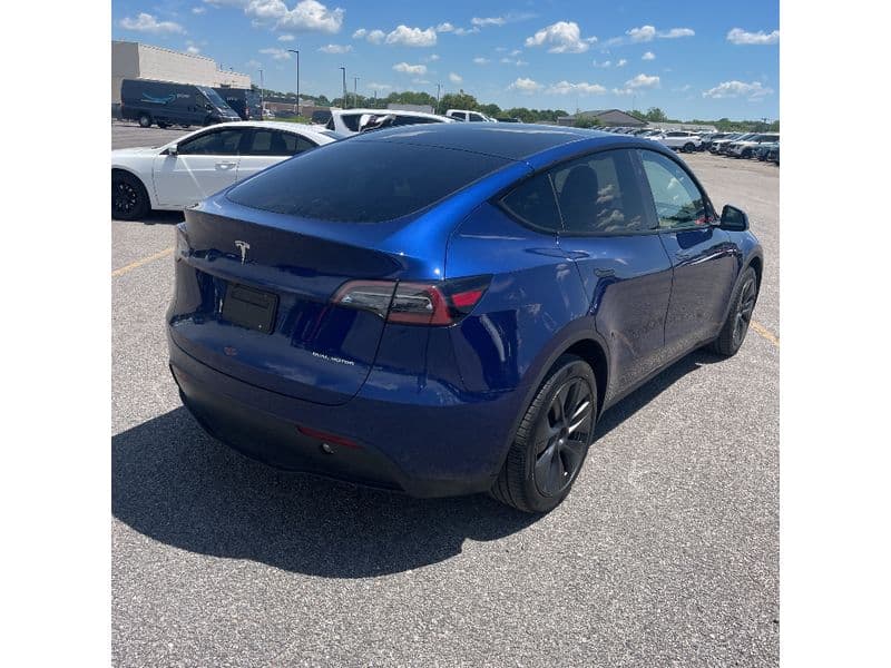 2024 Tesla Model Y view 4