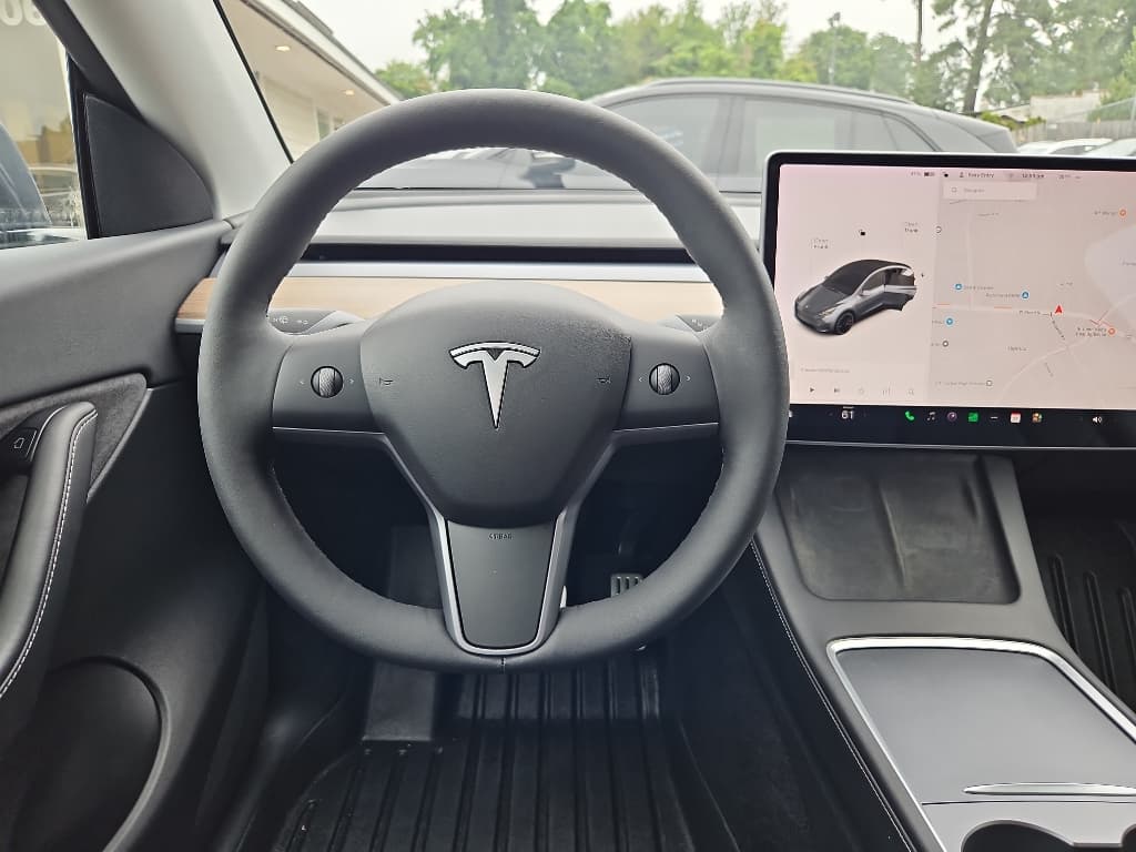 2021 Tesla Model Y view 8