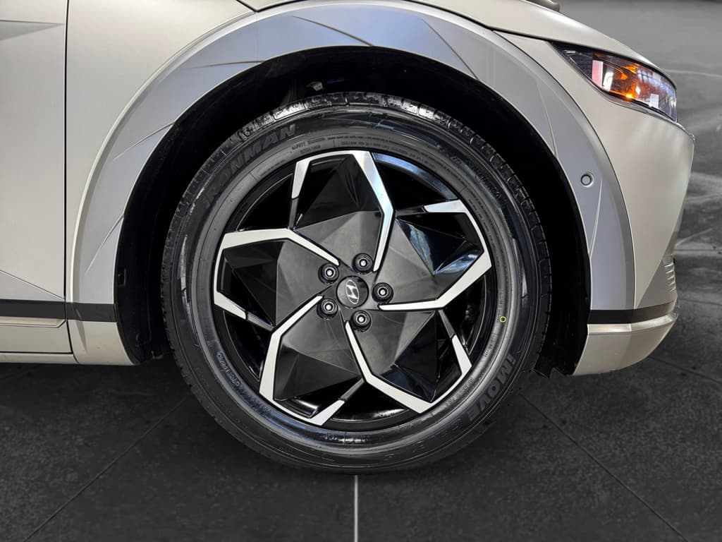2024 Hyundai IONIQ 5 view 38