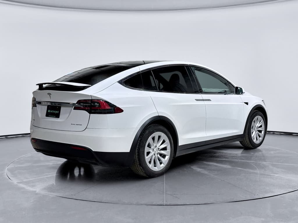 2020 Tesla Model X view 3