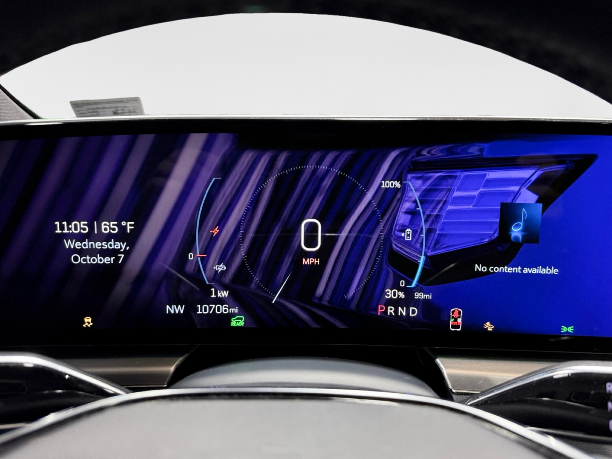 2025 Cadillac Lyriq view 9