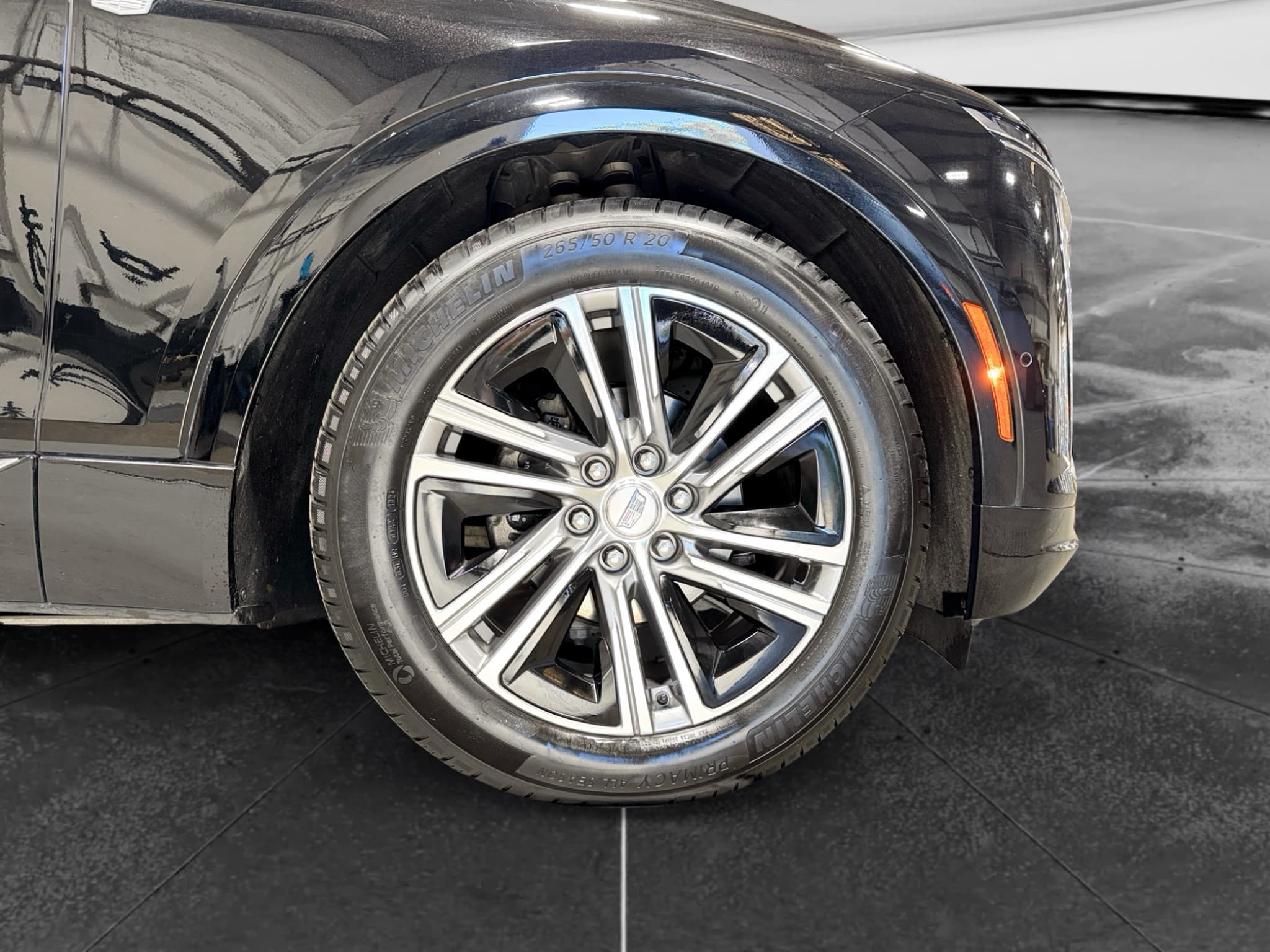 2025 Cadillac Lyriq view 35