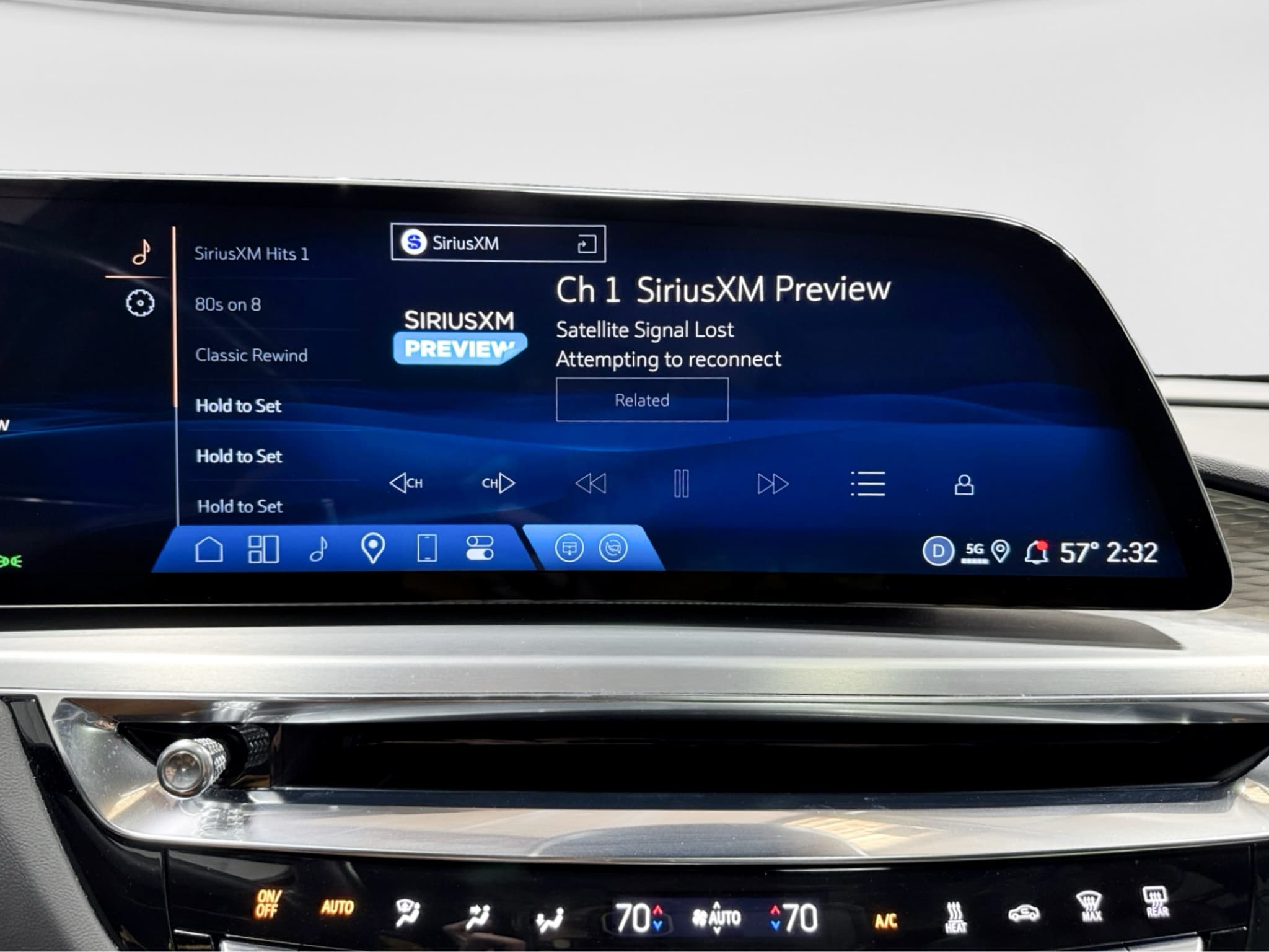 2025 Cadillac Lyriq view 11