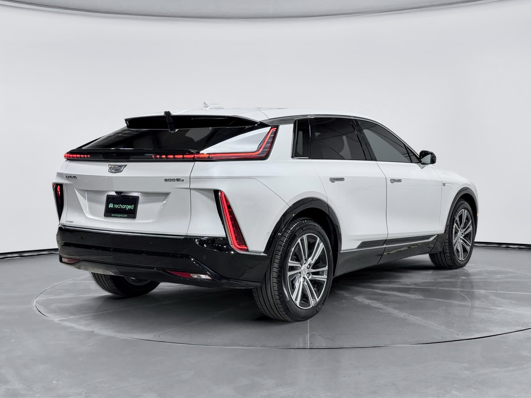 2025 Cadillac Lyriq view 3