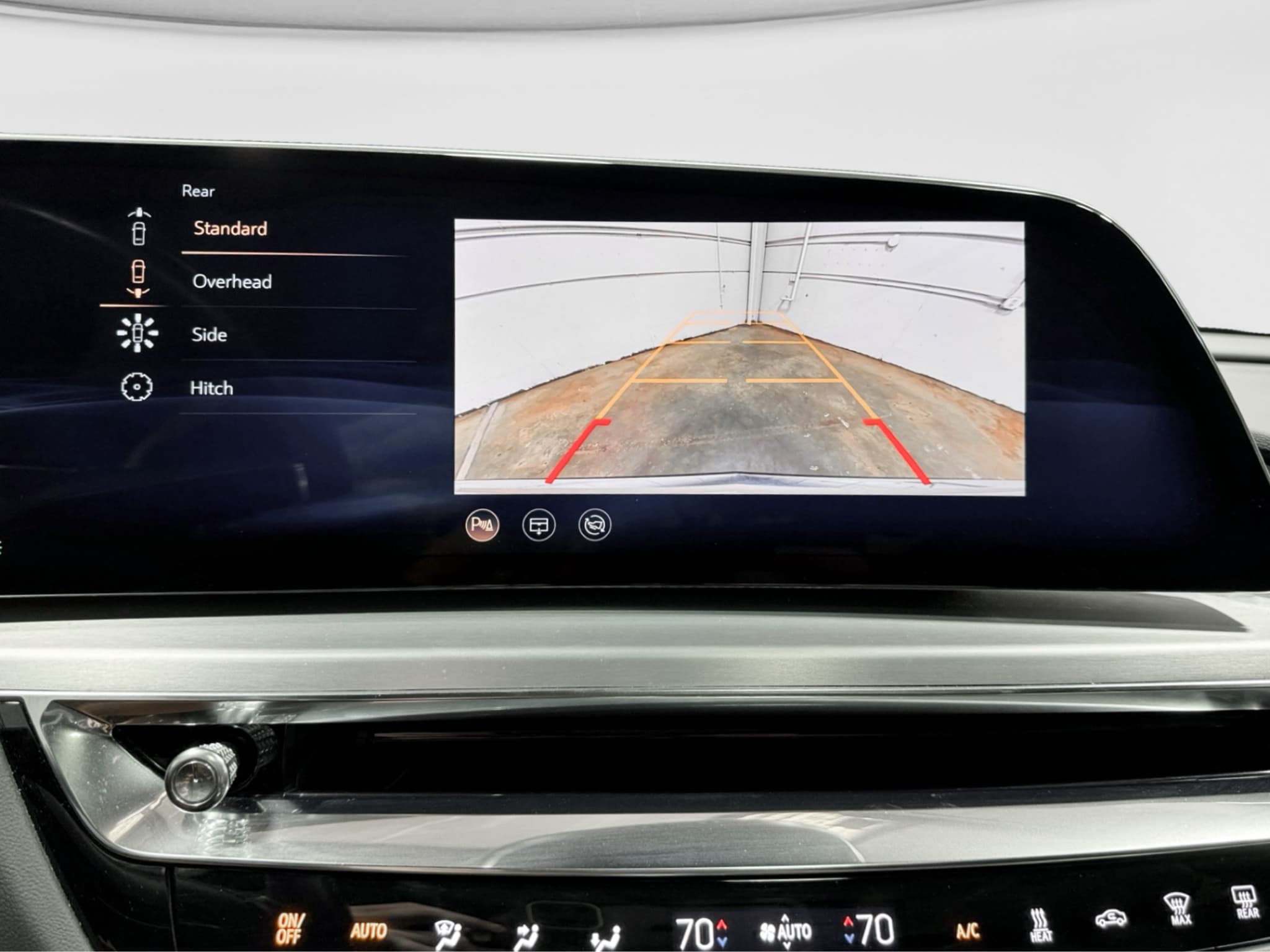 2025 Cadillac Lyriq view 13