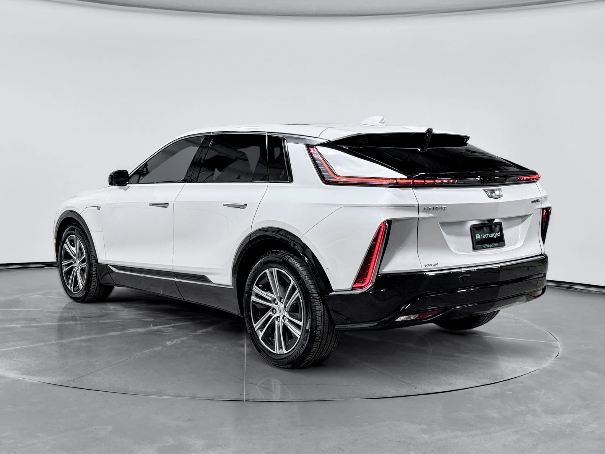 2025 Cadillac Lyriq view 2