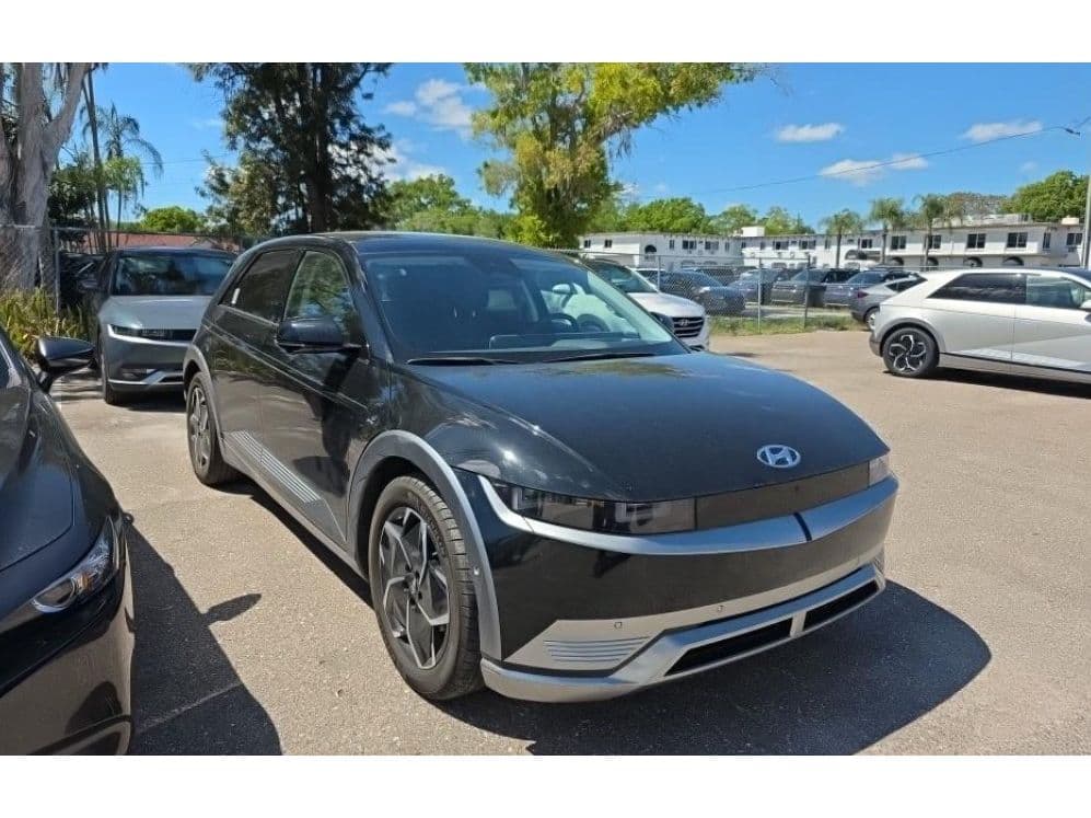 2024 Hyundai IONIQ 5 view 2