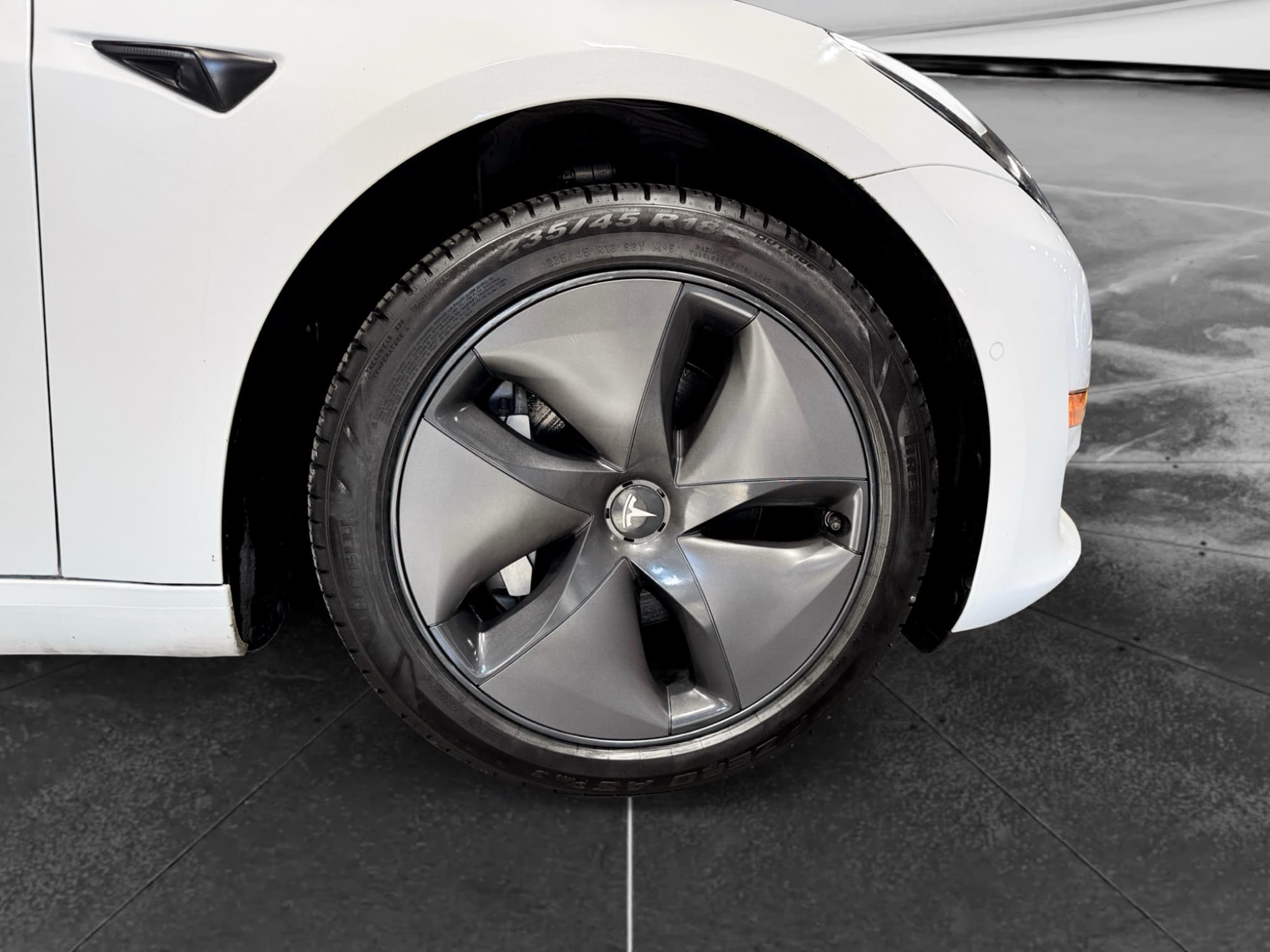 2022 Tesla Model 3 view 35