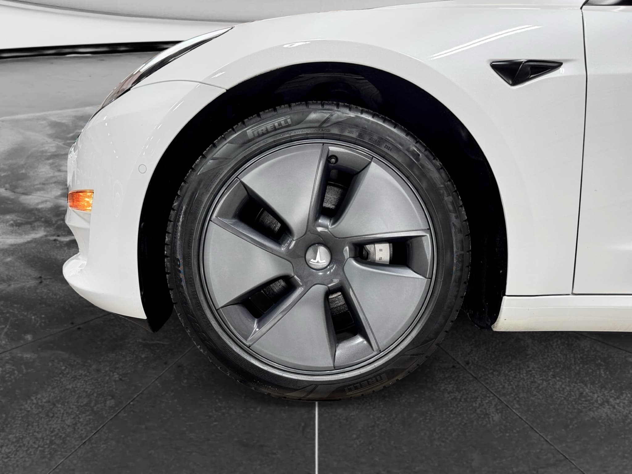 2022 Tesla Model 3 view 29