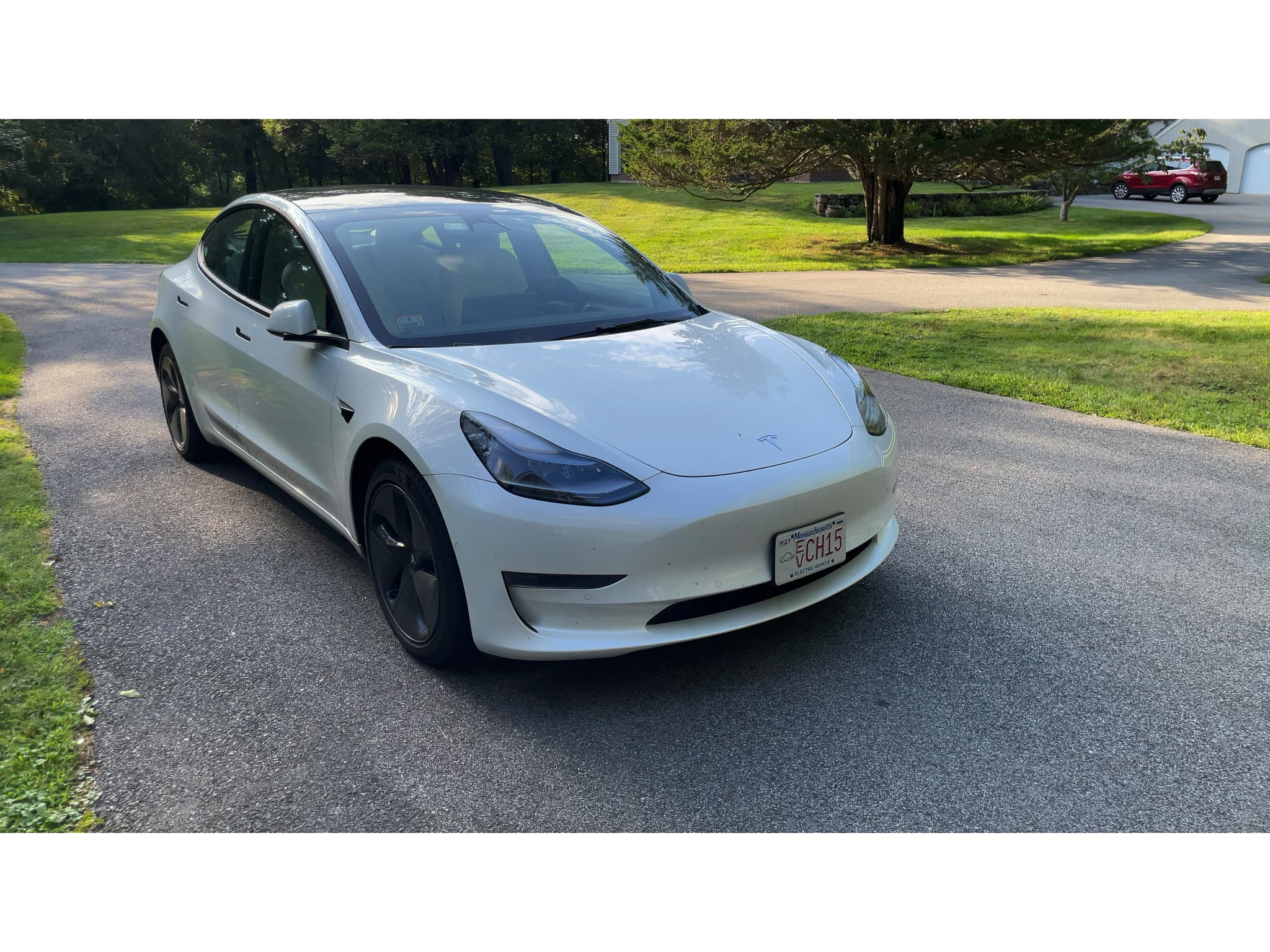 2022 Tesla Model 3 view 3