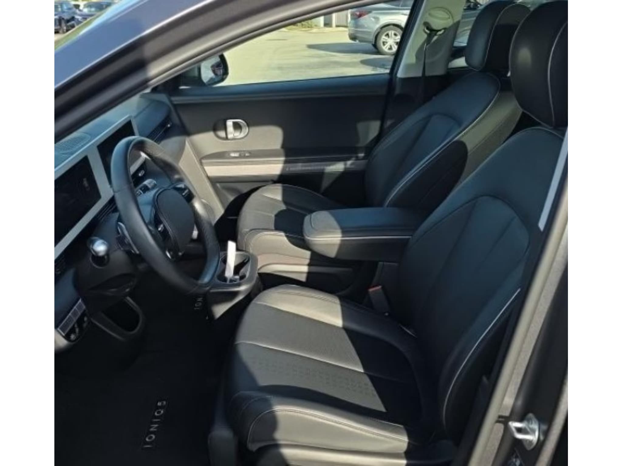 2024 Hyundai IONIQ 5 view 5
