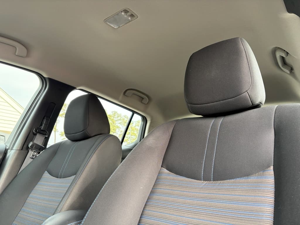 2020 Nissan LEAF view 24