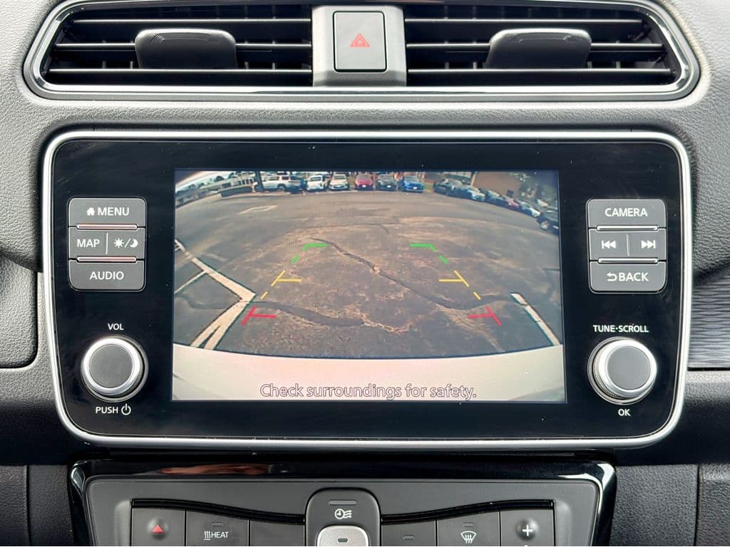 2020 Nissan LEAF view 14