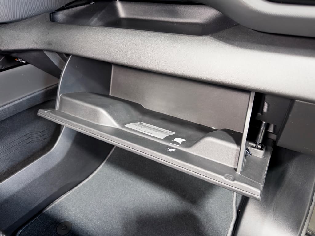 2024 Chevrolet Silverado EV view 20