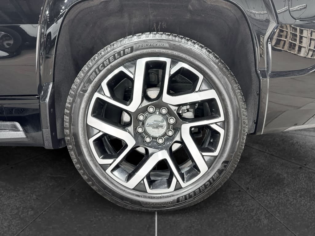 2024 Chevrolet Silverado EV view 38