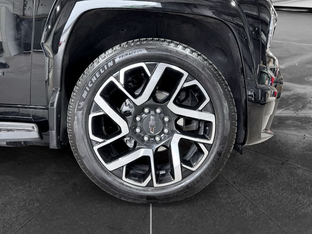 2024 Chevrolet Silverado EV view 36