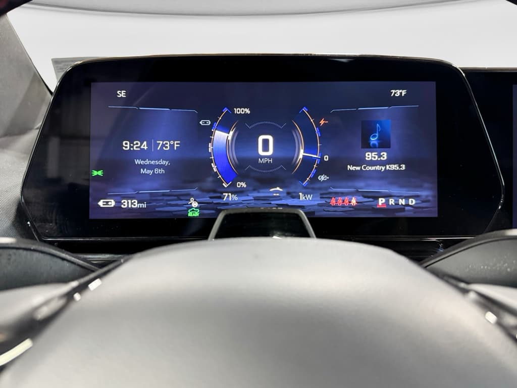 2024 Chevrolet Silverado EV view 10