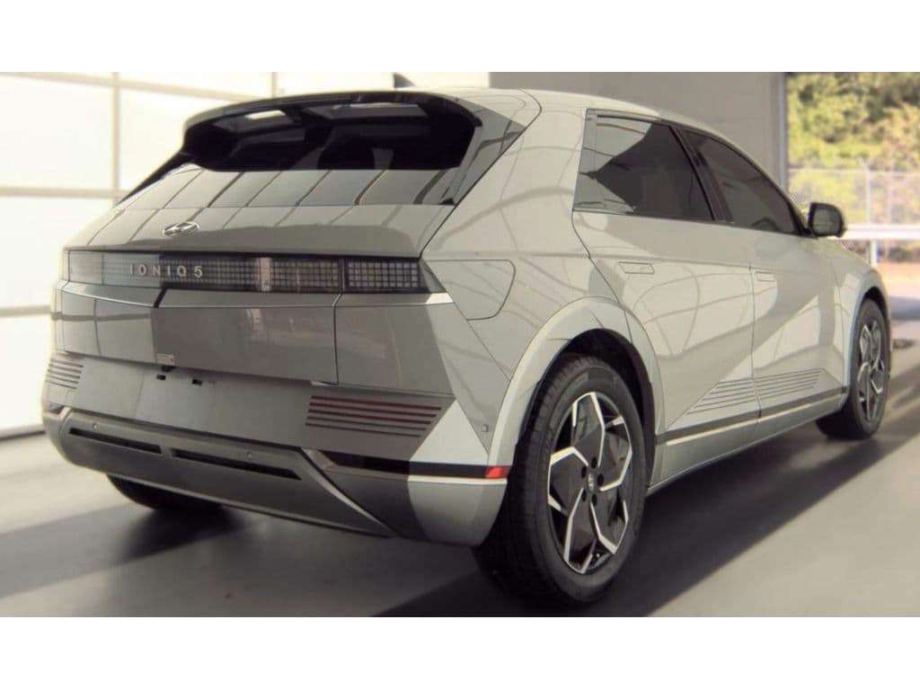 2024 Hyundai IONIQ 5 view 3