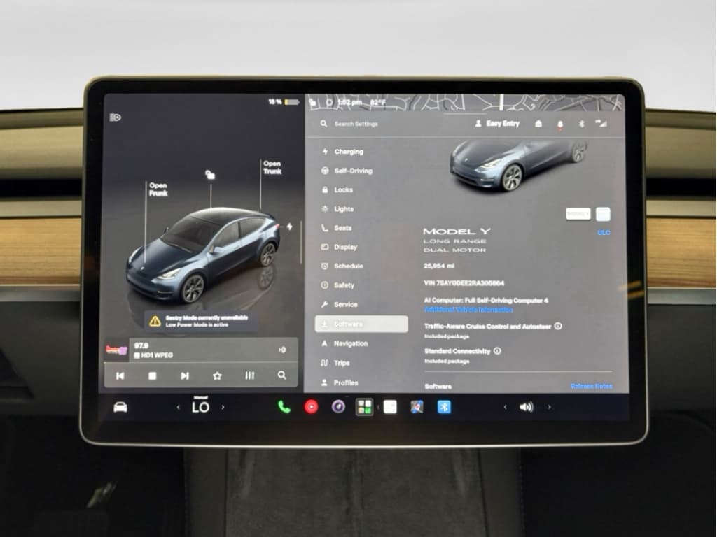 2024 Tesla Model Y view 11