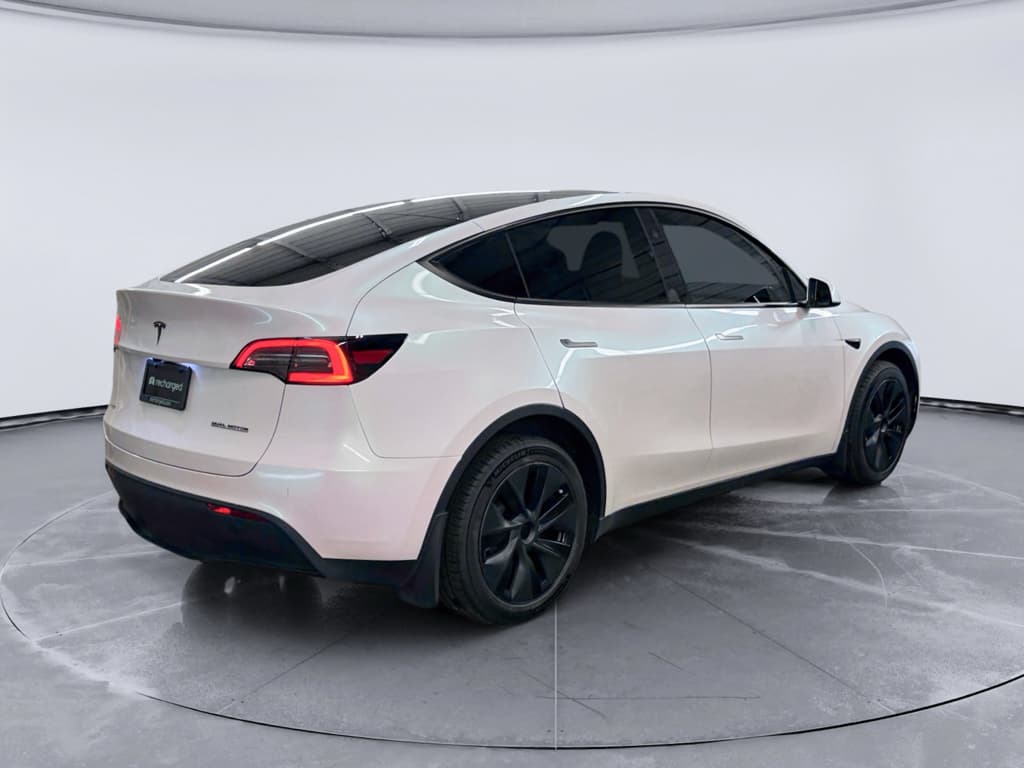 2024 Tesla Model Y view 3