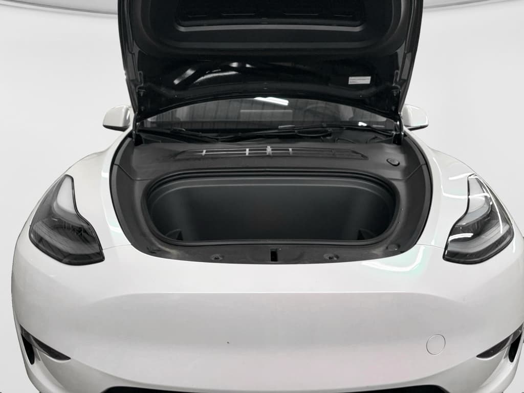 2024 Tesla Model Y view 23