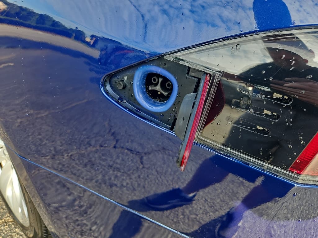 2019 Tesla Model S view 5