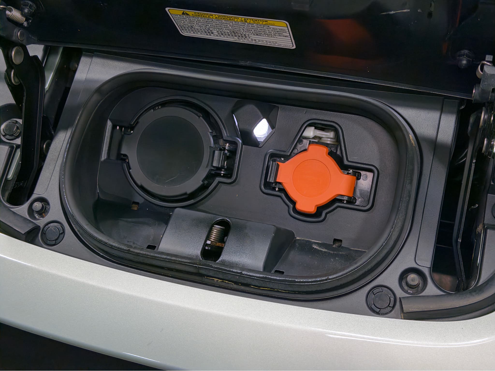 2018 Nissan LEAF view 5