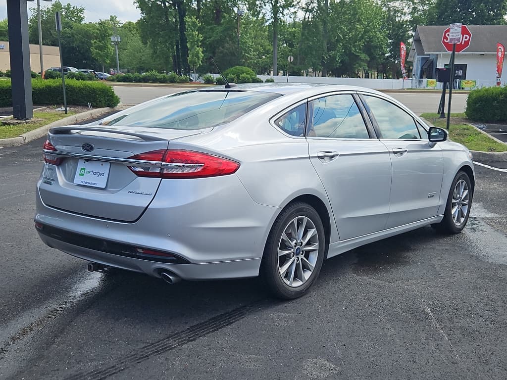 2013 Ford Fusion Energi view 3