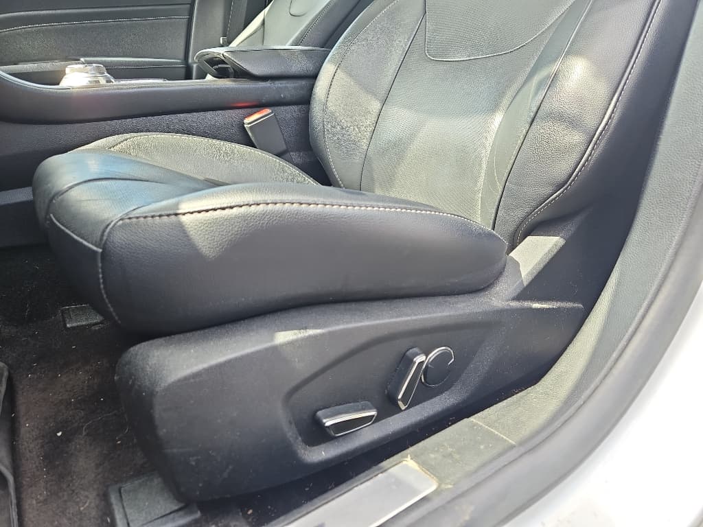 2013 Ford Fusion Energi view 5